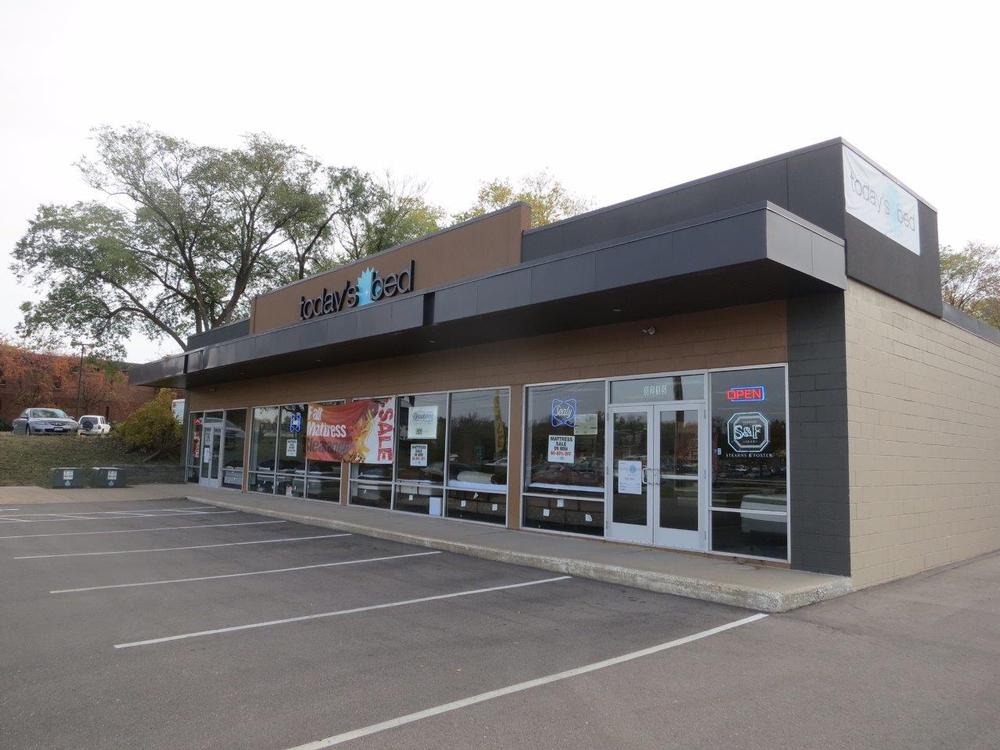 Saint Louis Park Freestanding